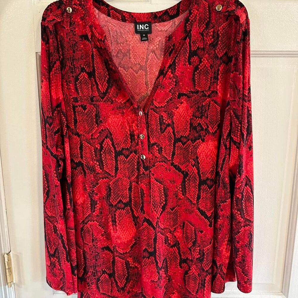 INC International Concepts Womens 2X Red Snakeskin Print Top Long Sleeve Blouse